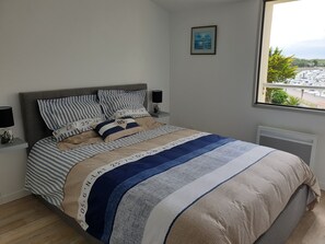 1 habitación, wifi gratis y ropa de cama