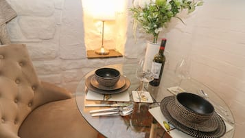 Casa de campo | Cocina privada | Refrigerador, lavavajillas, tetera eléctrica y tostadora