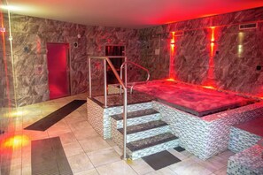 Cottage | Spa