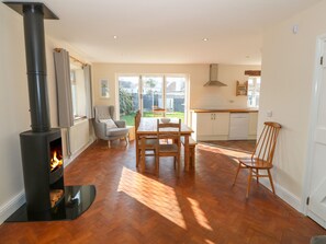 Cottage | Interior