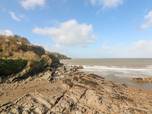Beach nearby - Ochenta (Ilfracombe)