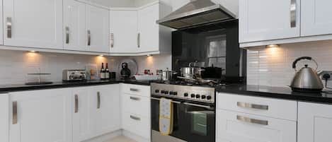 Cottage | Interior