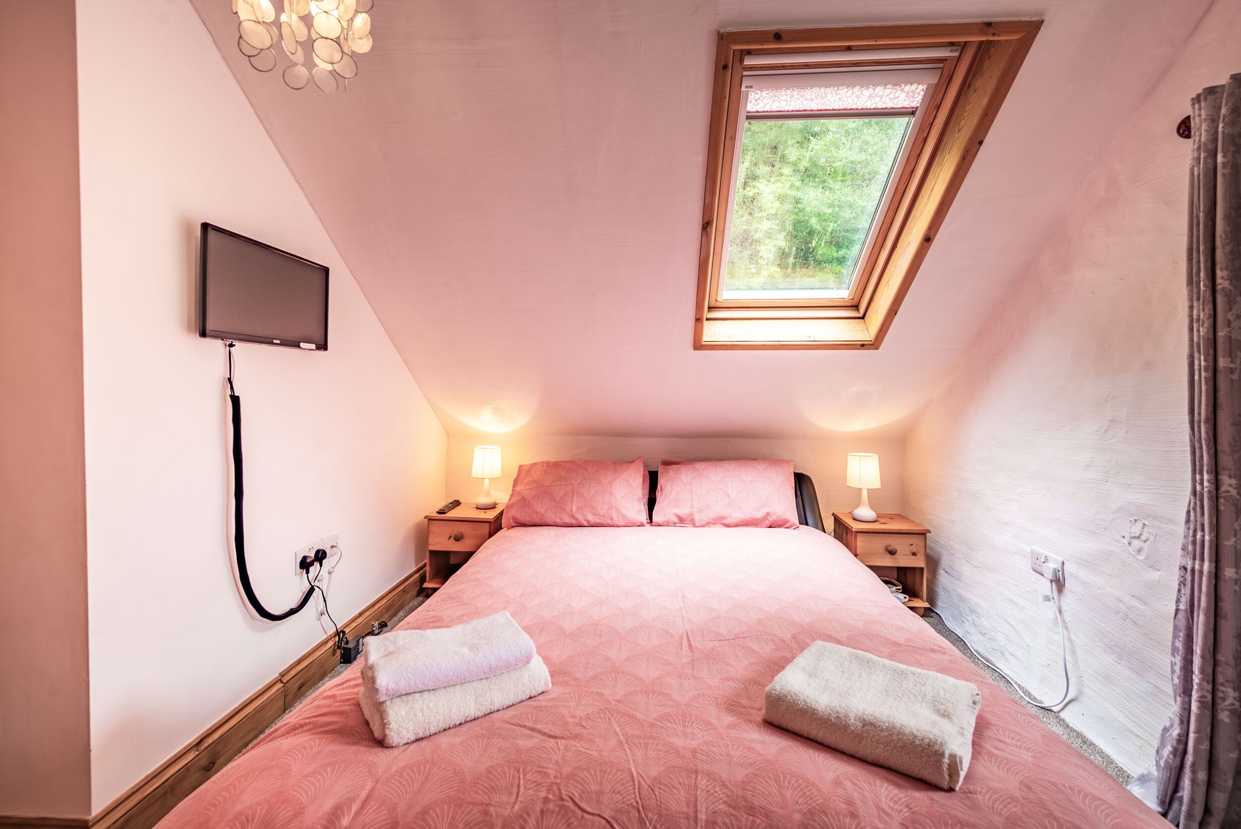 Cottage | 2 slaapkamers, individueel gedecoreerd, individueel gemeubileerd