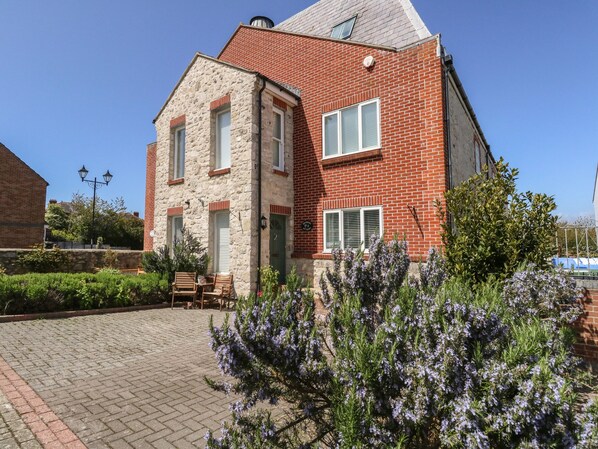 คอทเทจ | ด้านหน้าที่พัก