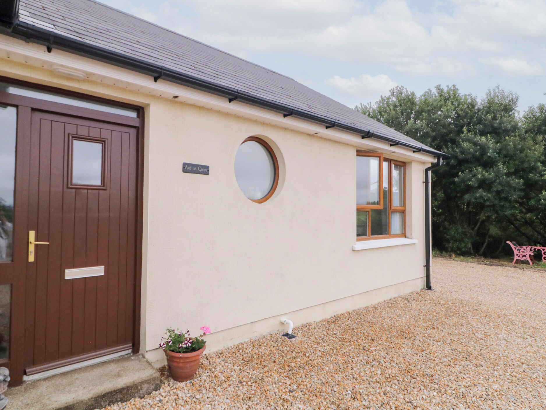 Cottage | Exterior detail