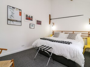 Cottage | 2 bedrooms, individually decorated, individually furnished, free WiFi - The Pump House Art Studio (Doncaster)