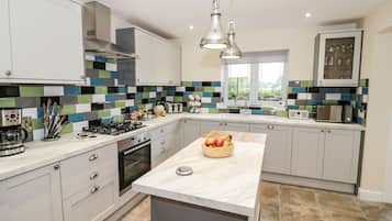 Cottage | Interior