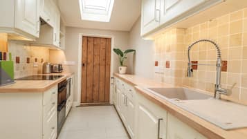 Cottage | Interior