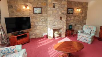 Cottage | Living area