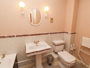 Cottage | Bathroom