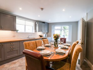 Dining - Trillo House (Whitby)