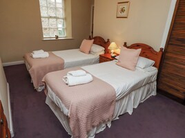 1 habitación, decoración personalizada y muebles diferentes 