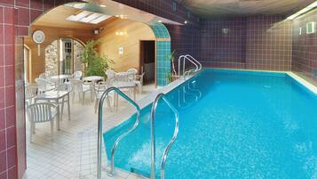 Cottage | Pool