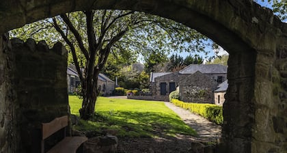 Manor Cottage