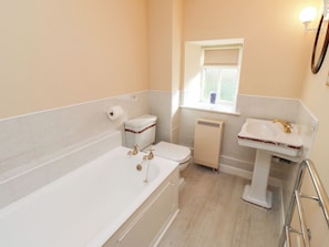 Cottage | Bathroom