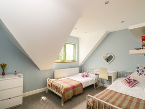 Cottage | Interior - Innisfallen House (Faringdon)