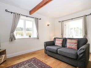 Cottage | Living area