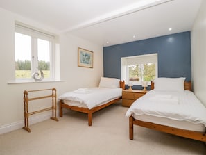4 bedrooms, individually decorated, individually furnished, free WiFi