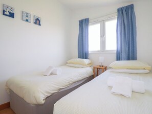 Cottage | 2 bedrooms, individually decorated, individually furnished - 224 Atlantic Bays (Padstow)