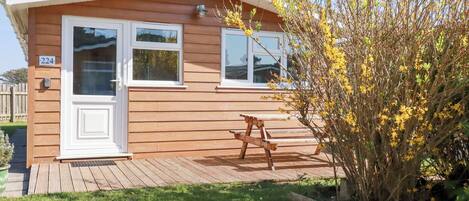 Cottage | Outdoor dining