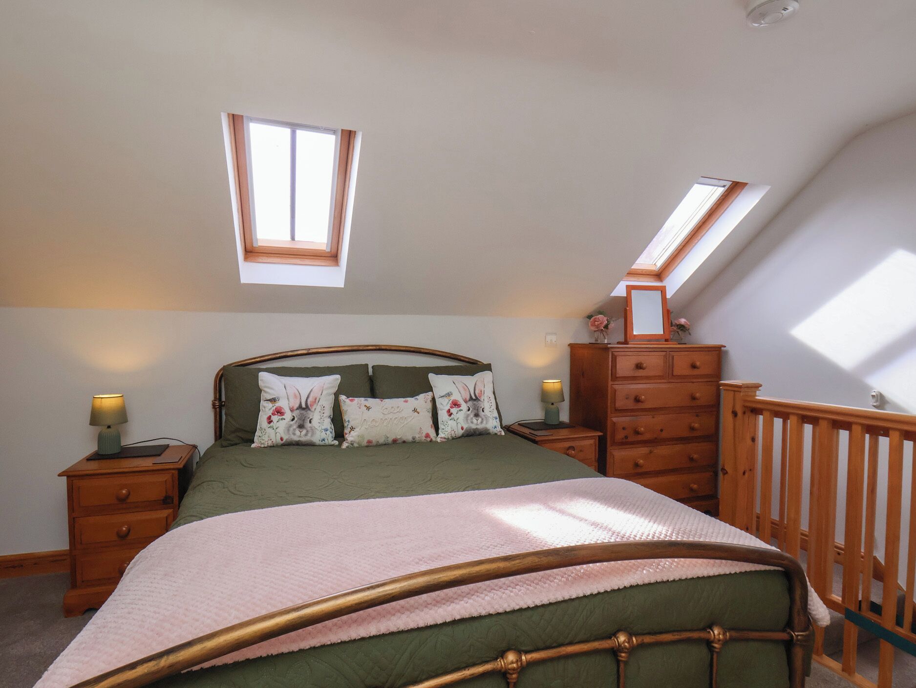 Cottage | 2 bedrooms, individually decorated, individually furnished, free WiFi