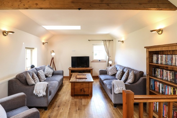 Cottage | Interior