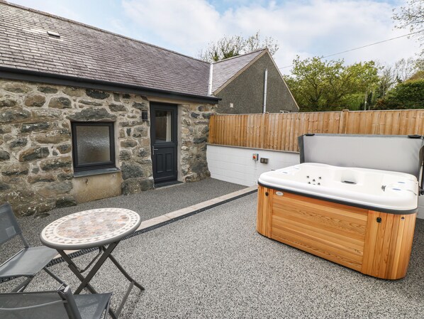 Cottage | Property grounds - Tyddyn Sianel - Celyn (Criccieth)