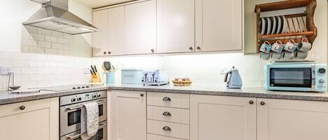 Cottage | Interior