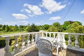 Outdoor dining - Freshwinds (Market Drayton)