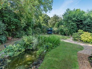 Cottage | Property grounds