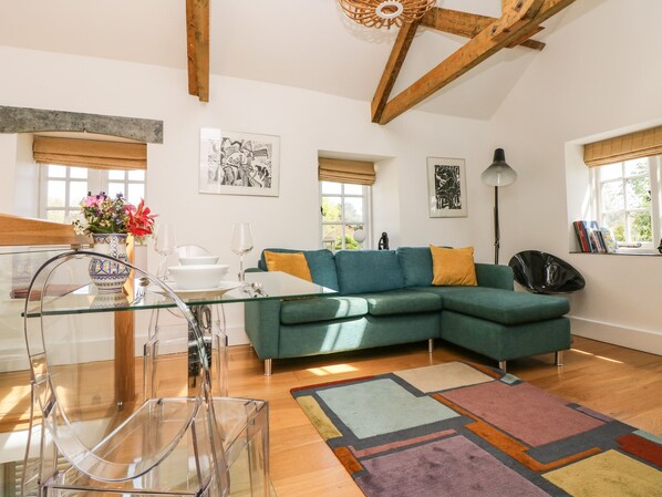 Cottage | Living area