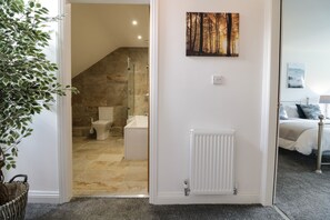 Bathroom - 2 Pensyflog Barns (Porthmadog)
