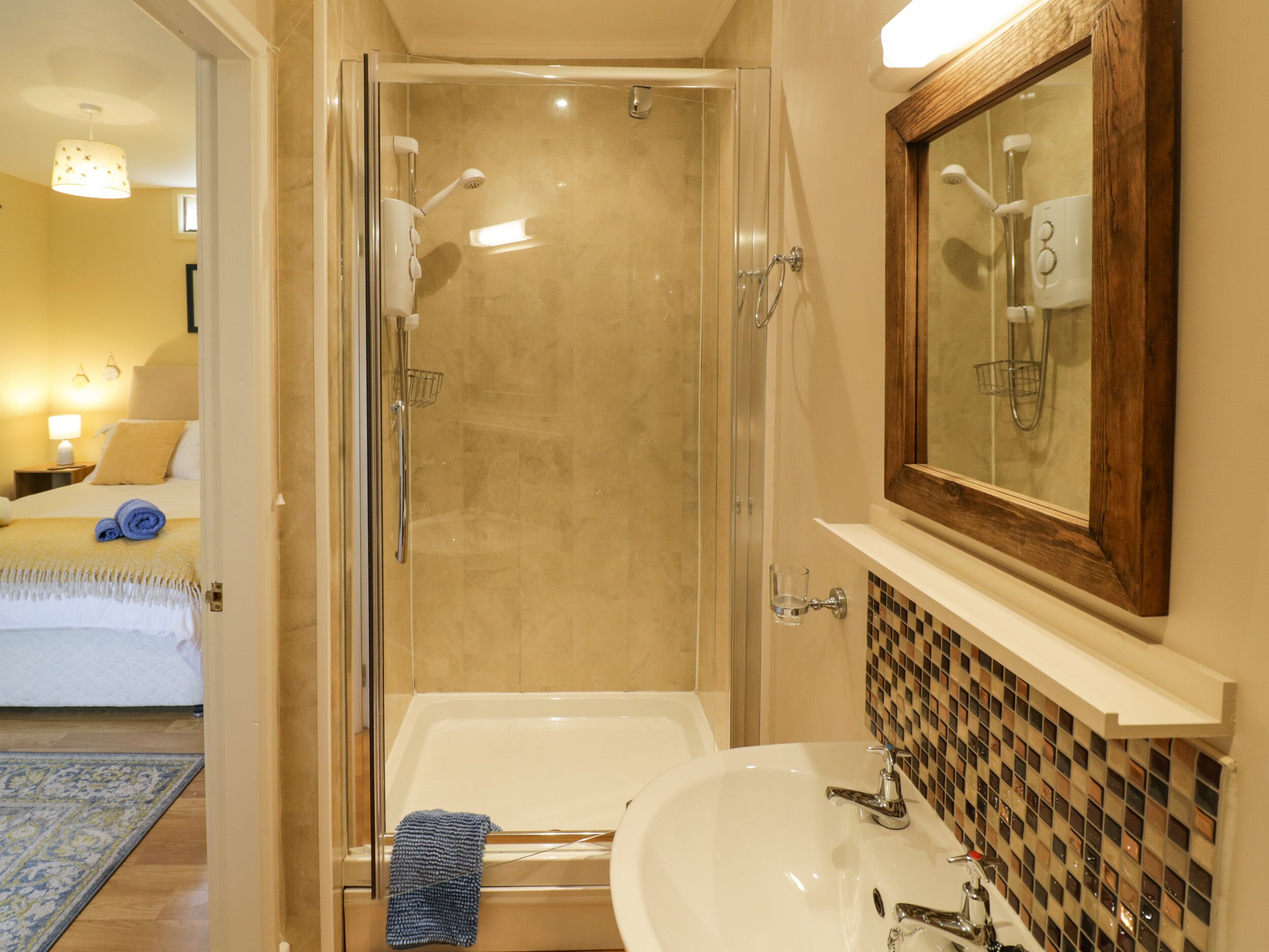 Cottage | Bathroom
