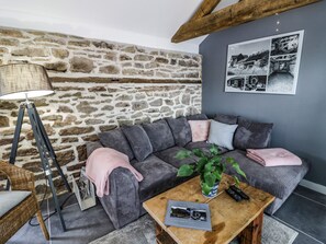 Cottage | Living room - Freds Shed (Hereford)