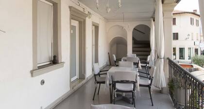 MONOLOCALE MARGHERITA