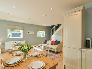 Cottage | Interior - Walton House Cottage (High Peak)