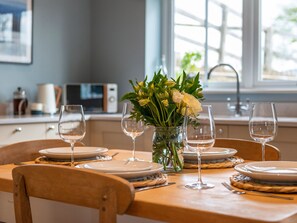 Cottage | Interior - Walton House Cottage (High Peak)