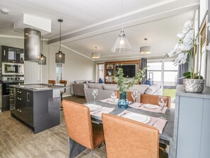 Cottage | Interior - Fairway View 24 (Burnham-on-Sea)