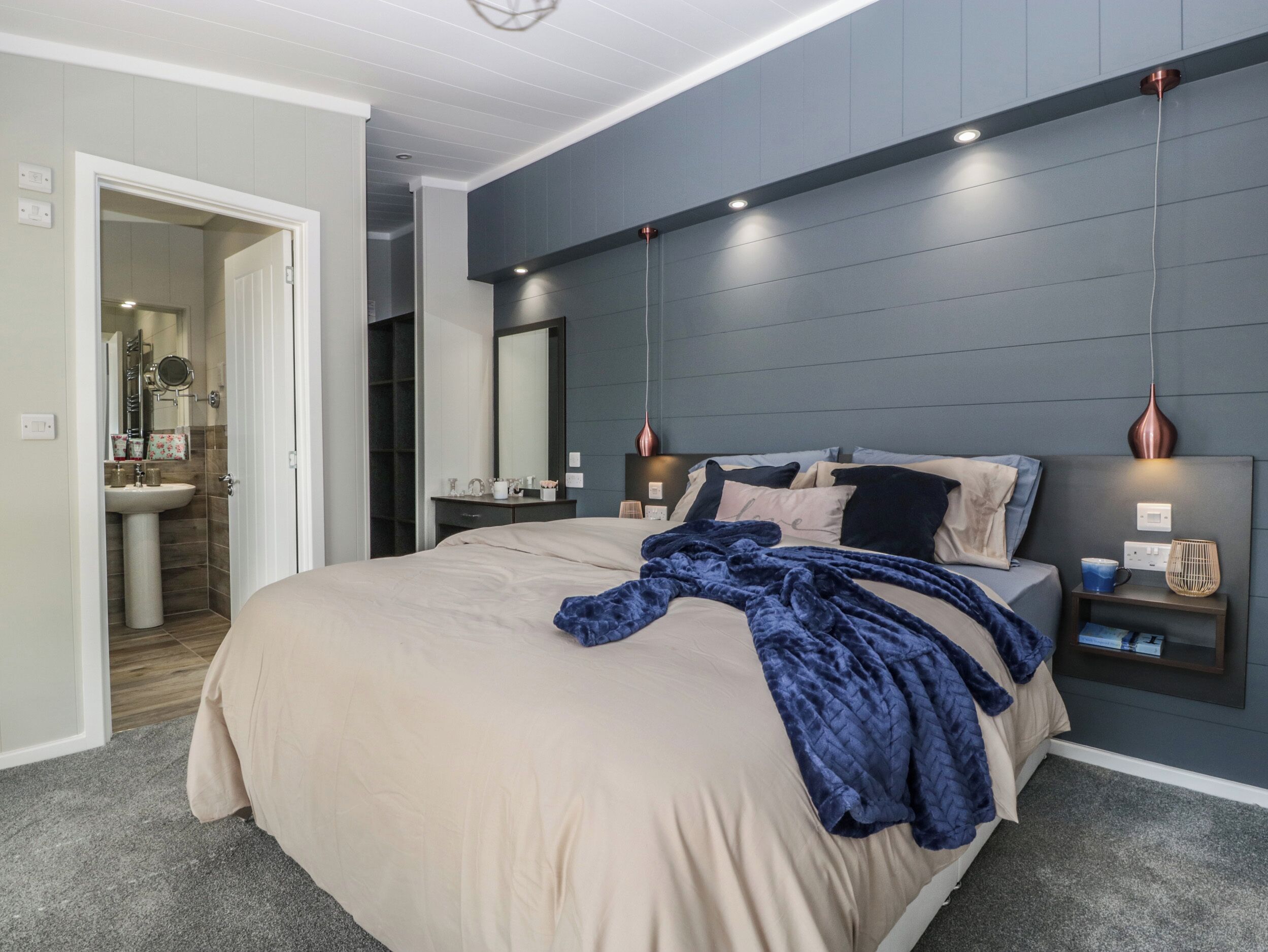 Cottage | Interior
