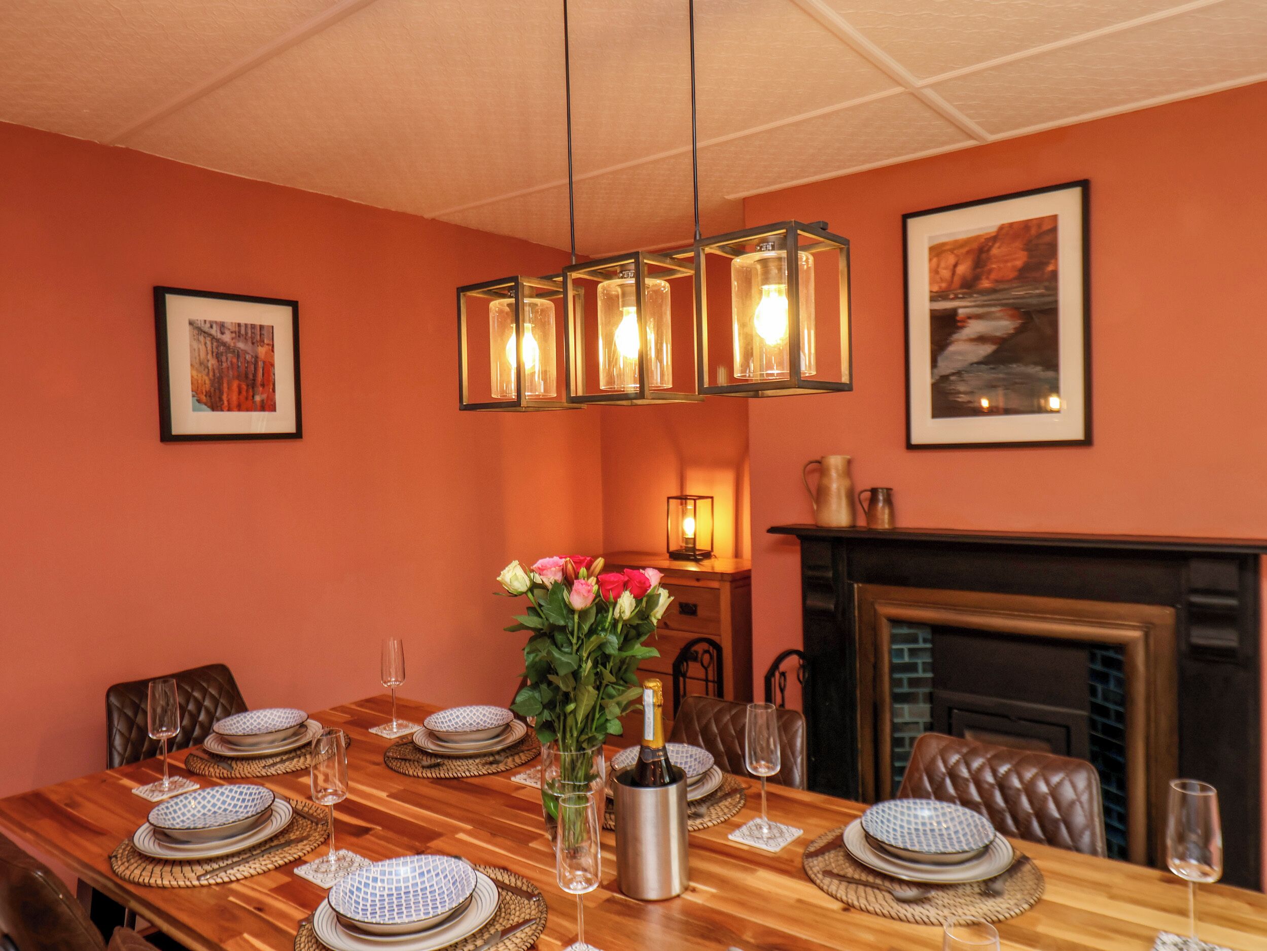 Cottage | Dining