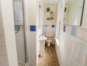 Cottage | Bathroom | Shower