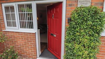 Cottage | Exterior detail