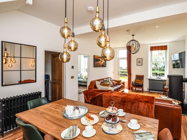 Cottage | Interior