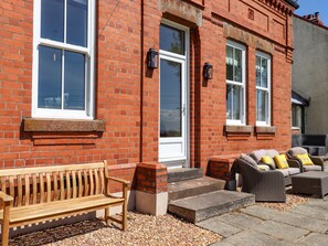 Cottage | Interior - Seascape (Annan)