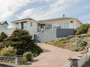 Exterior - Gorwelion (Holyhead)