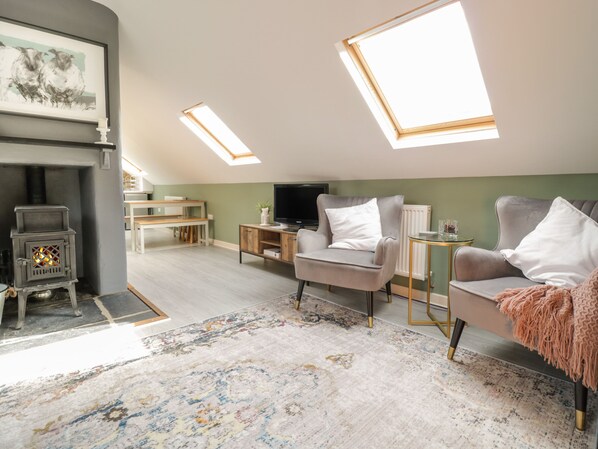 2 habitaciones, decoración personalizada y muebles diferentes