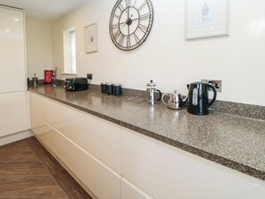 Casa de campo | Cozinha privada | Lava-louças, talheres/pratos/utensílios de cozinha