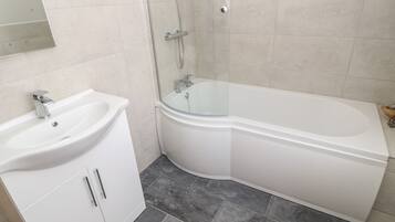 Småhus | Bad | Dusj