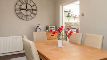 Cottage | Cucina privata | Frigorifero, bollitore elettrico, tostapane, pentole/stoviglie/utensili