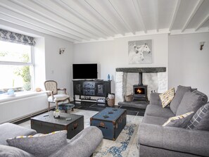 Cottage | Living area